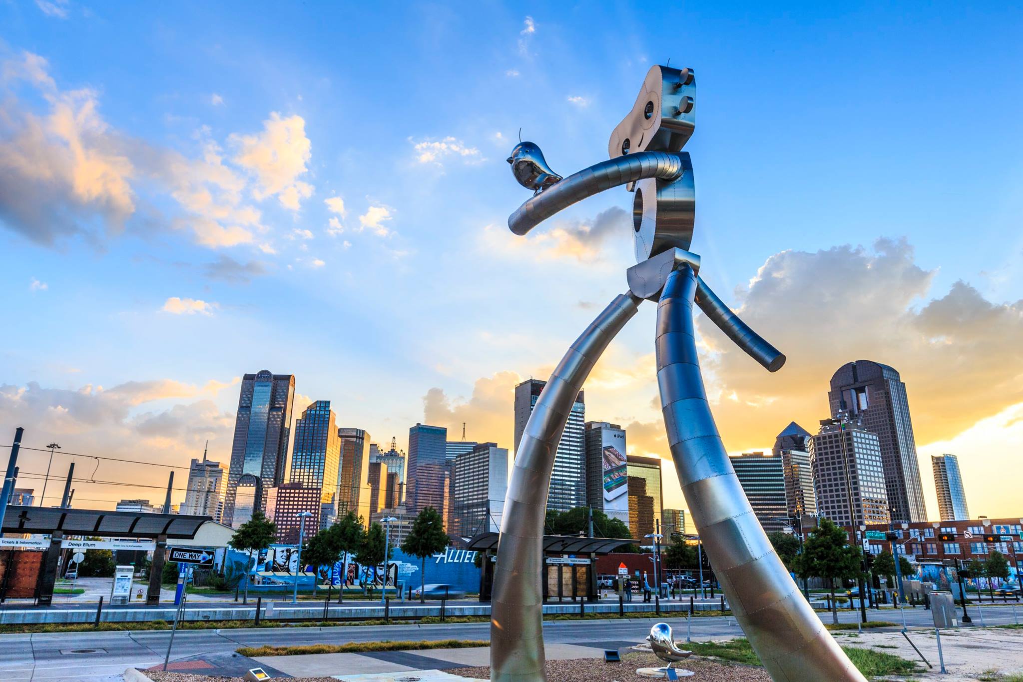 Deep Ellum Entertainment District | Art&Seek | Arts, Music, Culture for  North Texas