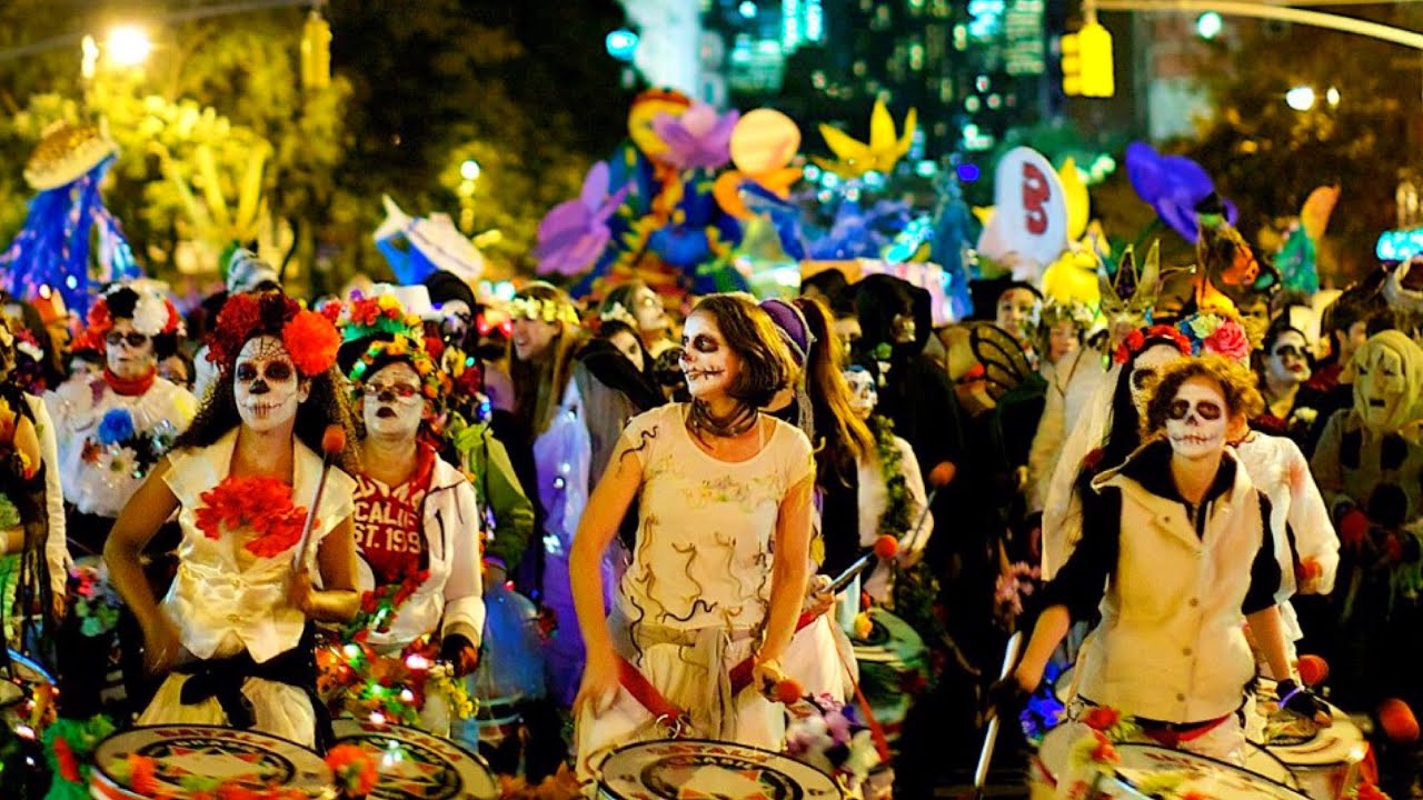 LIVE New York City's 48th Annual Village Halloween Parade 2021 🎃 - YouTube