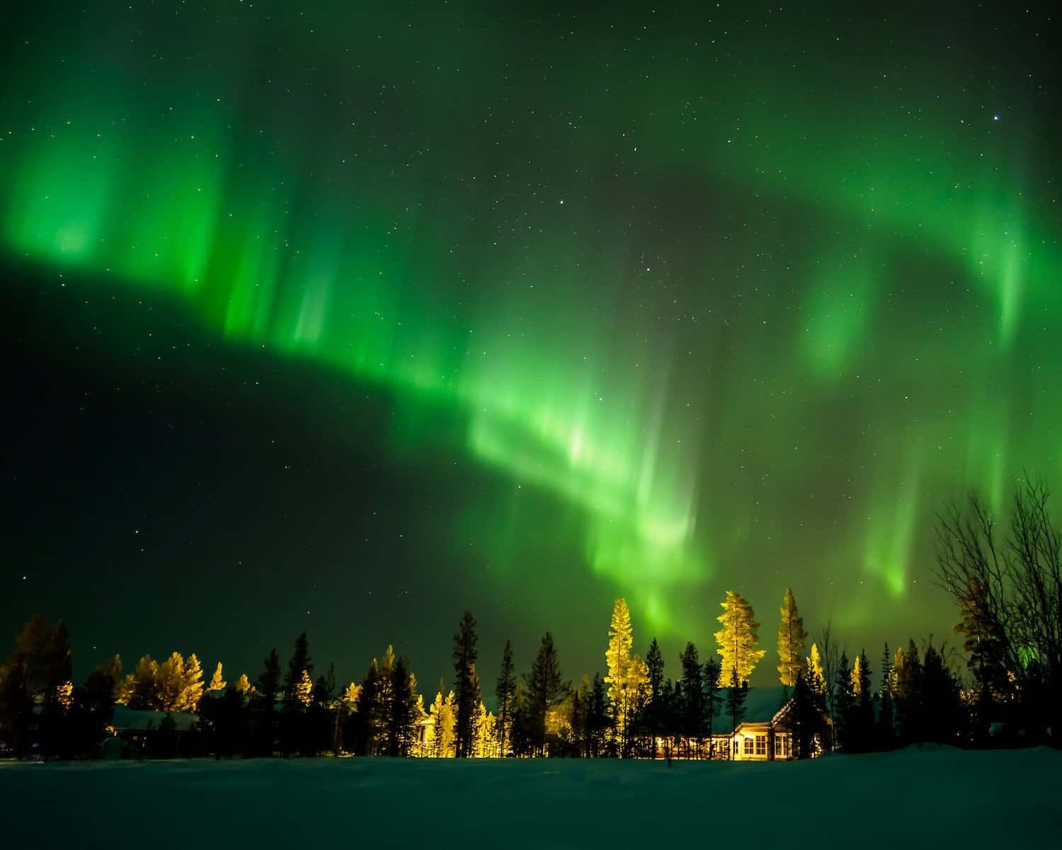 The 13 Best Places to See the Northern Lights in Finland This Winter  (2020-2021)