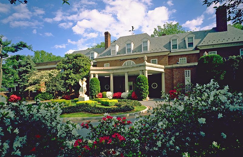 Hillwood Estate, Museum & Gardens - Kid 101